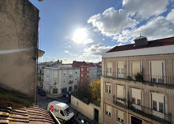 Cost Arroios Πανσιόν *