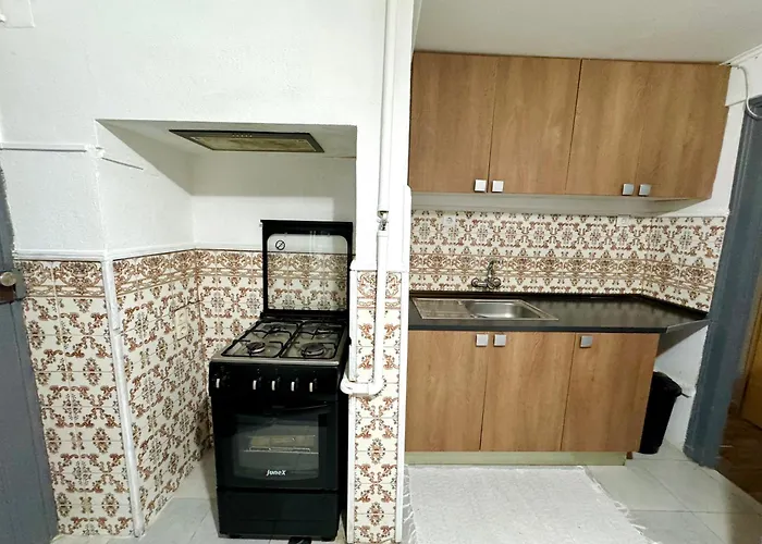 Pensión Cost Arroios *